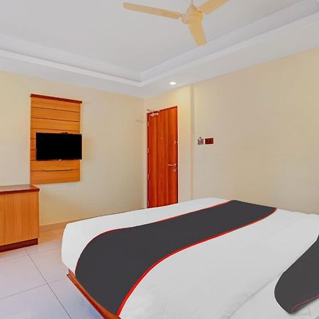 Super Collection O Pallava Rajadhani Thiruvananthapuram Exteriör bild