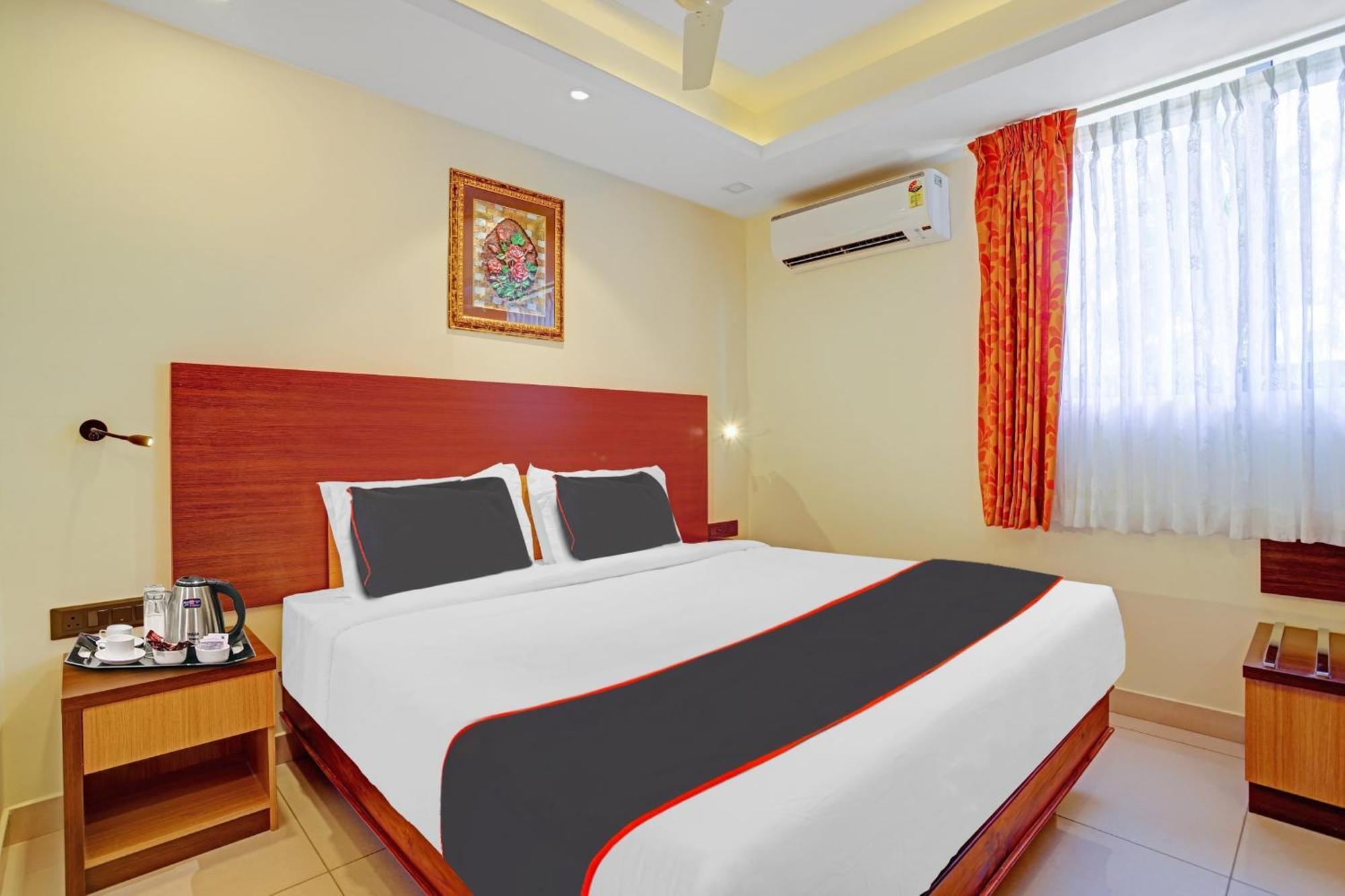 Super Collection O Pallava Rajadhani Thiruvananthapuram Exteriör bild