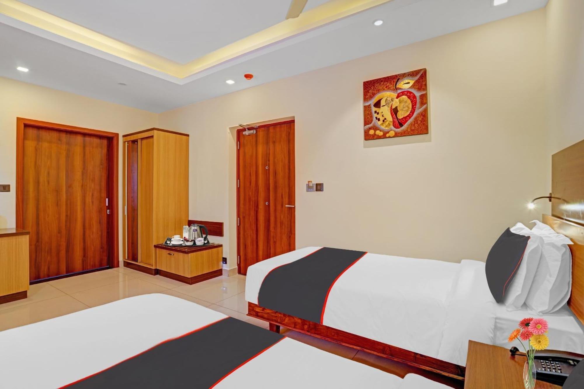 Super Collection O Pallava Rajadhani Thiruvananthapuram Exteriör bild
